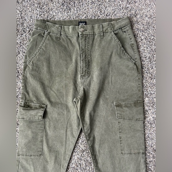 5/$25 Urban Outfitters BDG army fatigue cargo pants NWOT size 31 - Picture 2 of 9